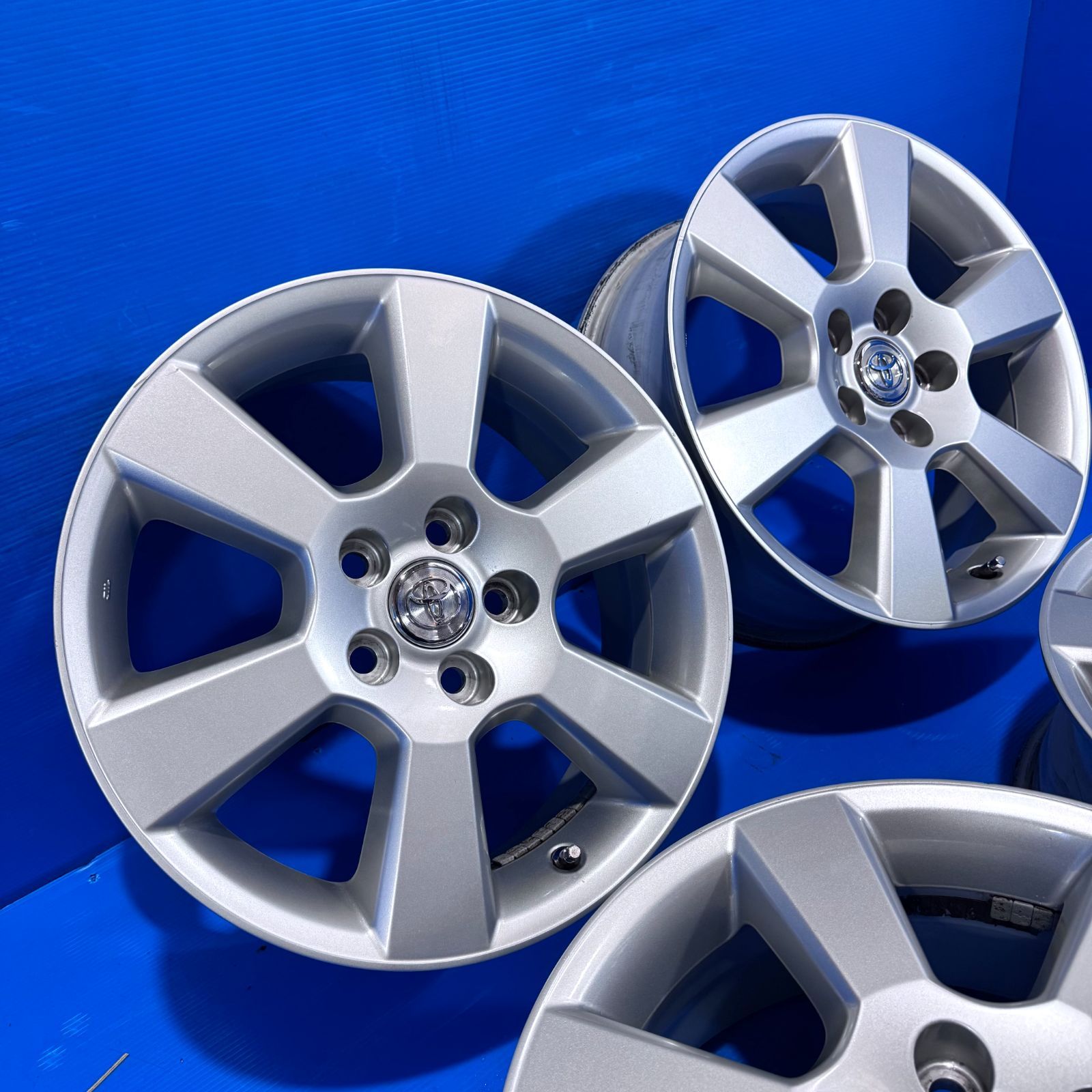 トヨタ 30系 ハリアー 純正 17in 6.5J +35 PCD114.3 60mm アルファード