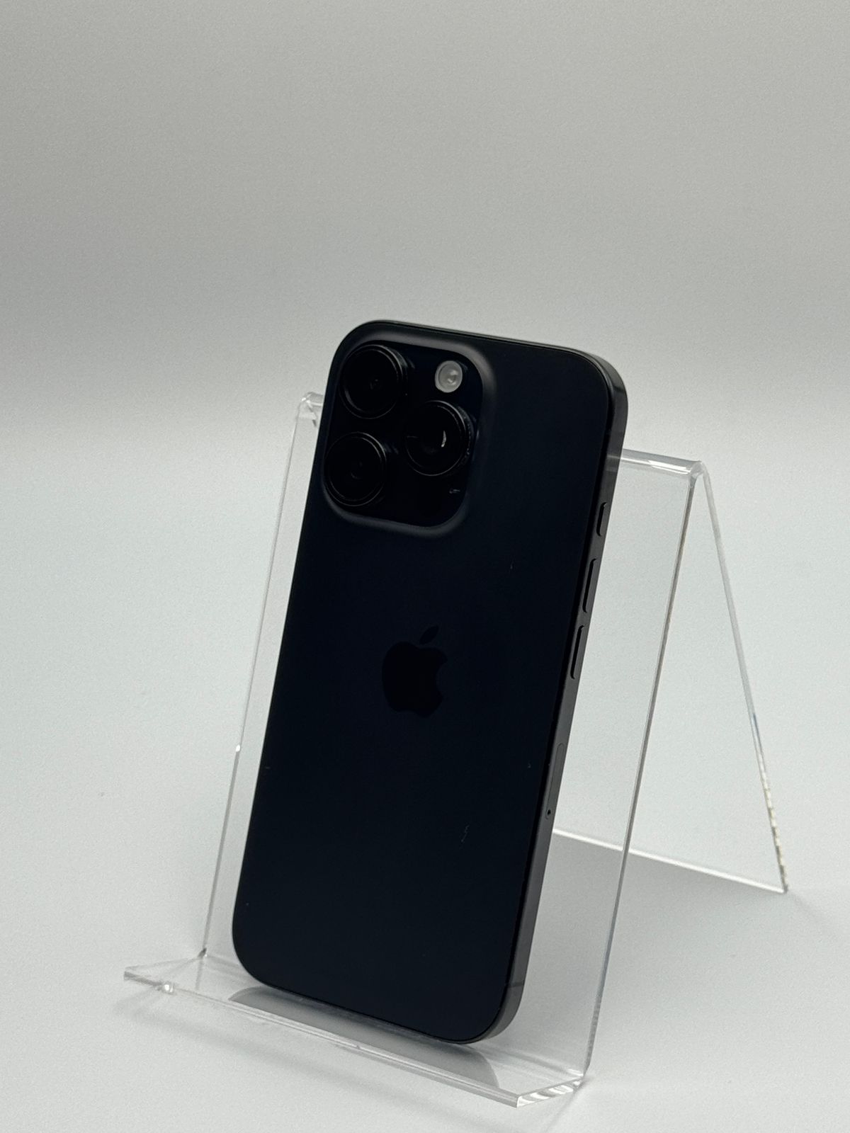 中古C】iPhone 16 Pro 128GB ブラックチタニウム バッテリー【91 