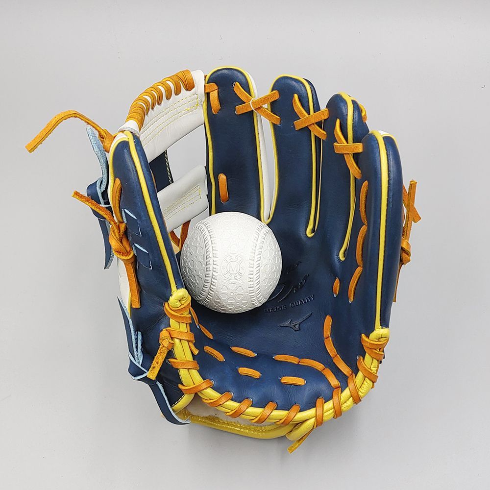 未使用品】 ミズノ 軟式グローブ / 内野手用 型付け済み (mizuno