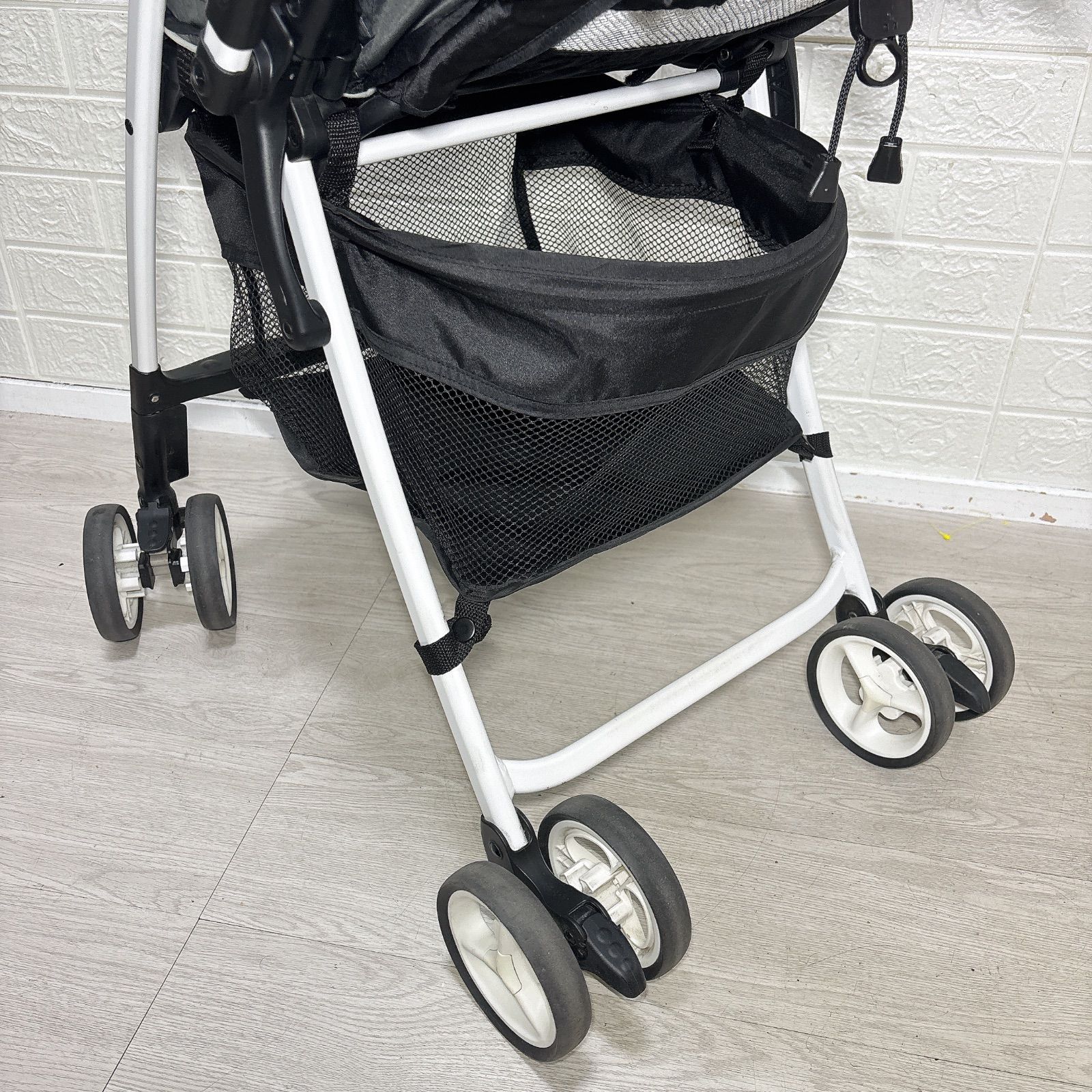  手洗い＆メンテナンス済 アップリカ カルーンエアー グレー 清掃済み 送料無料 3way仕様 ベビーカー バギー 外出 移動用品