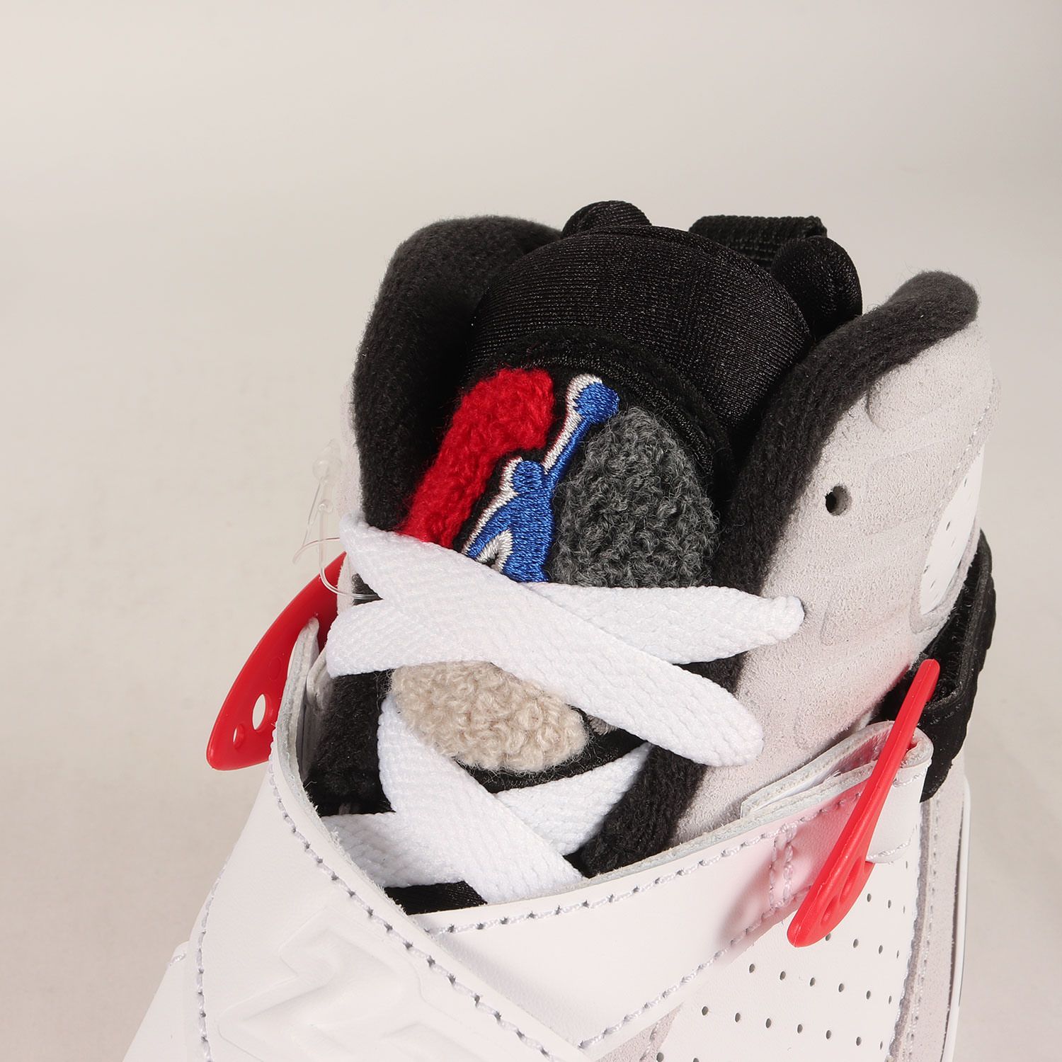 新品】NIKE ナイキ サイズ:US8(26.0cm) | AIR JORDAN 8 RETRO Bugs 