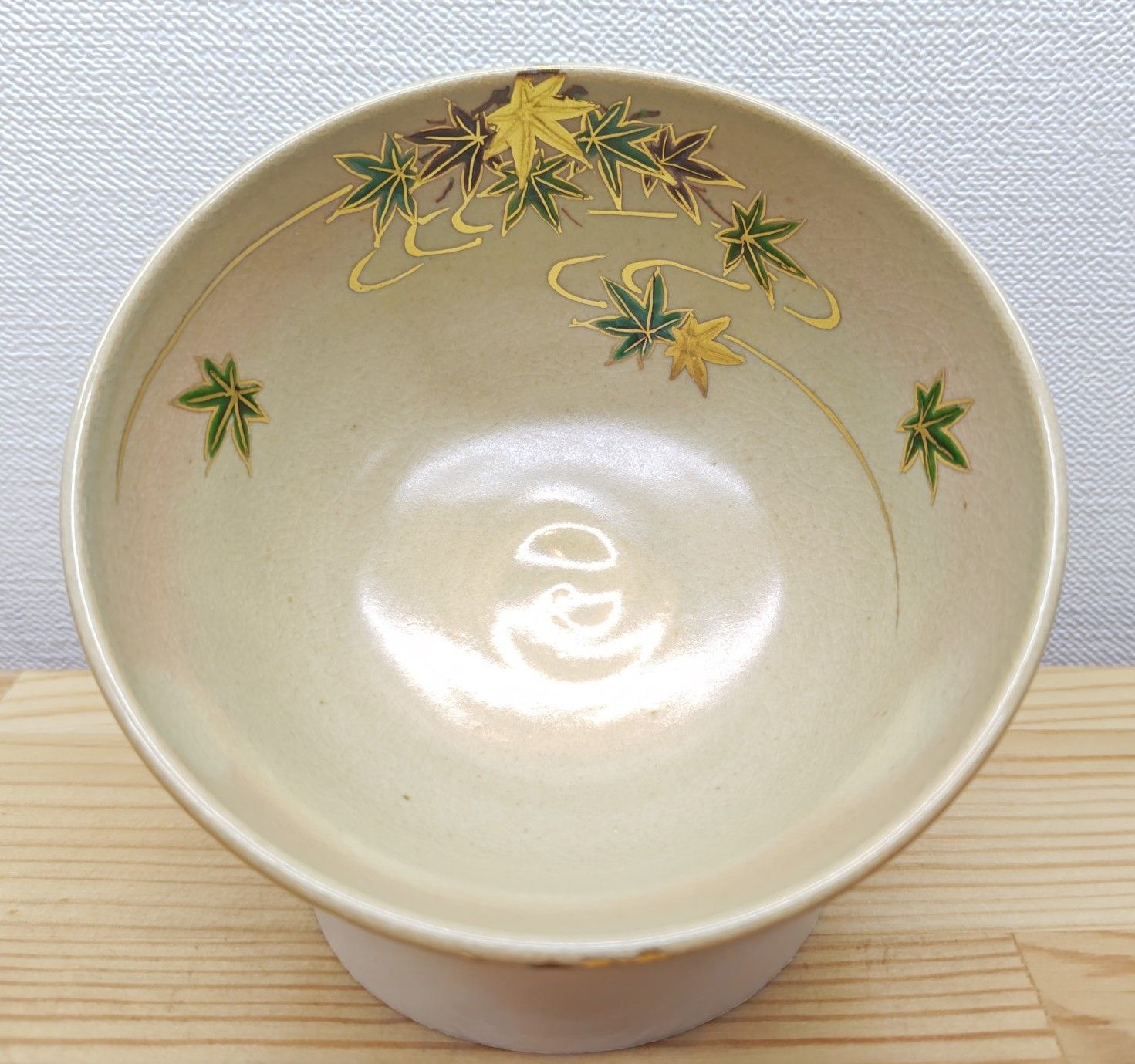 送料込【逢絢亭・新品】茶道具 茶碗 京焼 色絵 乾山 大根の絵 小野山佳水 共箱 逢絢亭・新品】茶道具 茶碗 京焼 色絵 灰釉 青楓の絵 小野山佳水 共