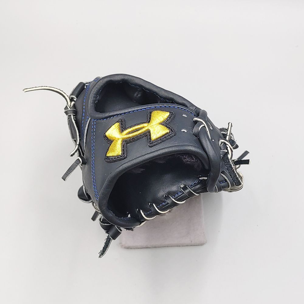 アンダーアーマー、軟式グラブを発売…プロ野球選手の声から開発