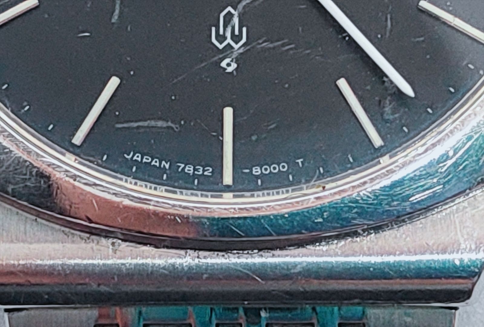 稼働品】SEIKO メンズ腕時計 デイトクオーツ黒文字盤 7832-8000 (3304 