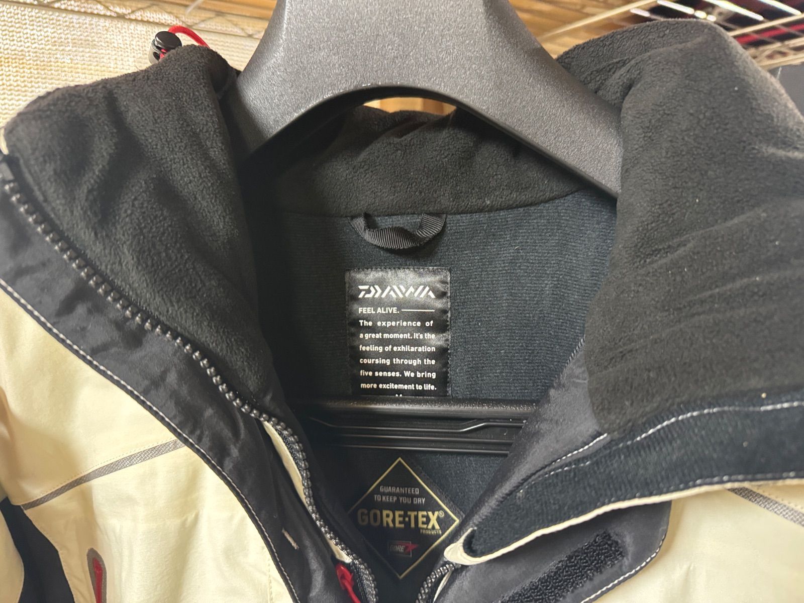 中古/美品】ダイワ DW-1304 Mサイズ ゴアテックス ハイロフト 