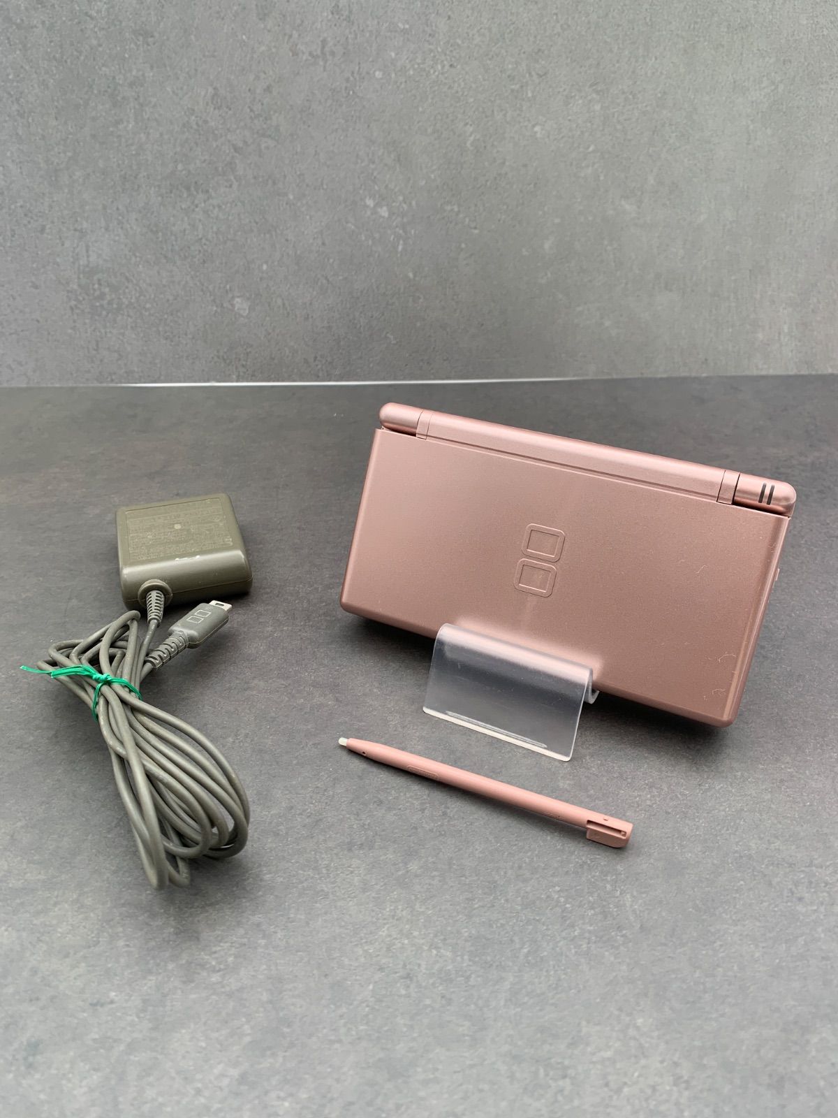 【動作OK・安心補償】 ニンテンドー DS Lite  メタリックロゼ 本体  USG-001 動作確認済み 純正アダプター付属 0212-218
