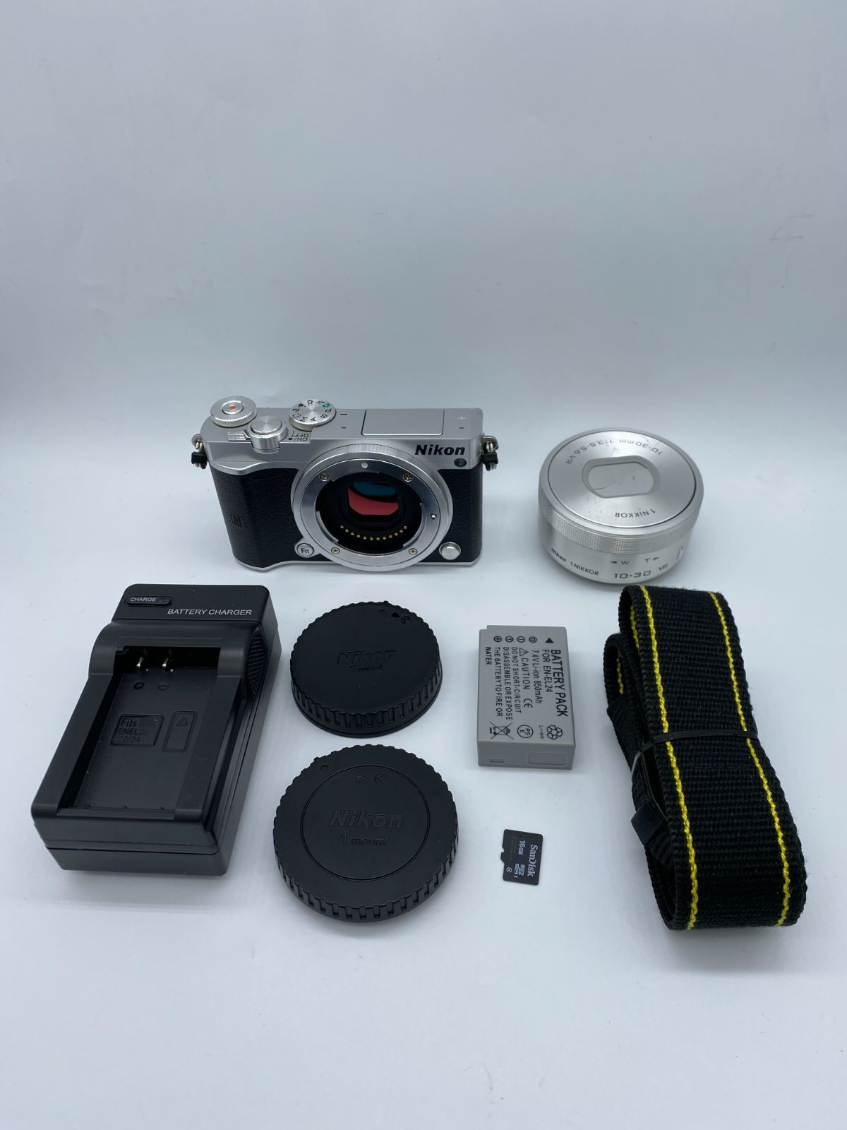 返品保証・動作確認済】Nikon 1 J5 10-30mm VR レンズキット シルバー