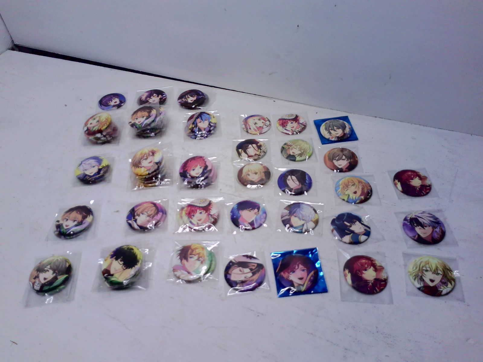 缶バッジまとめ売り 魔法使いの約束 まほやく 推し活 2602 M - メルカリ