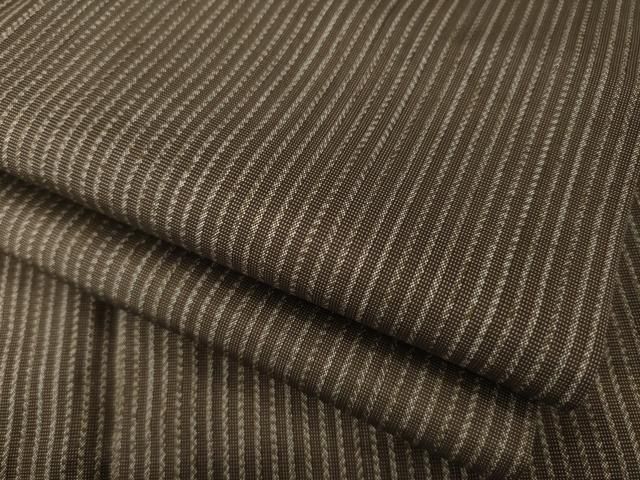 平和屋着物○本場大島紬 椎木染 半身分絣縞 関絹織物謹製 証紙付き