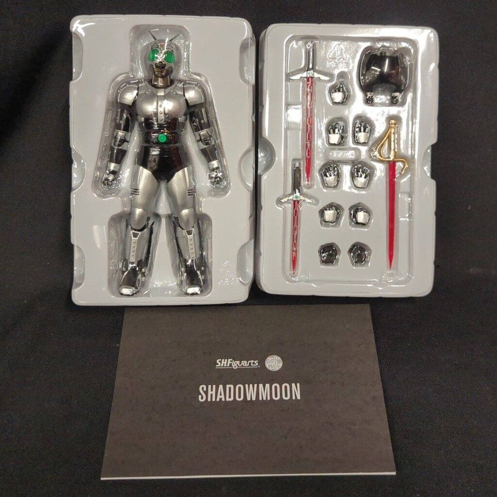 S.H.Figuarts 真骨彫製法 仮面ライダー シャドームーン 【公式通販】