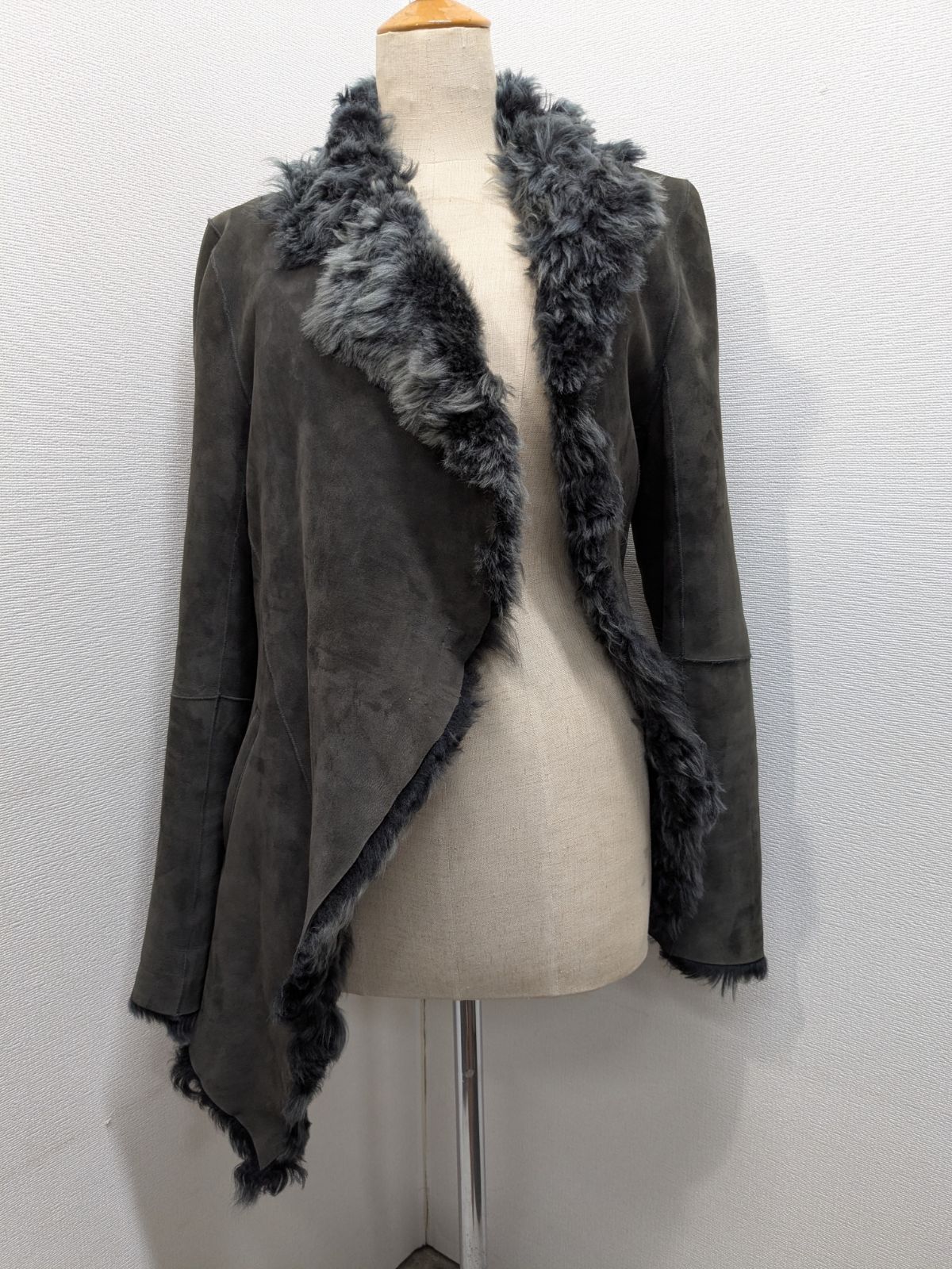ANN DEMEULEMEESTER　ムートンジャケット ANN DEMEULEMEESTER アンドゥムルメステール アシンメトリー ムートン