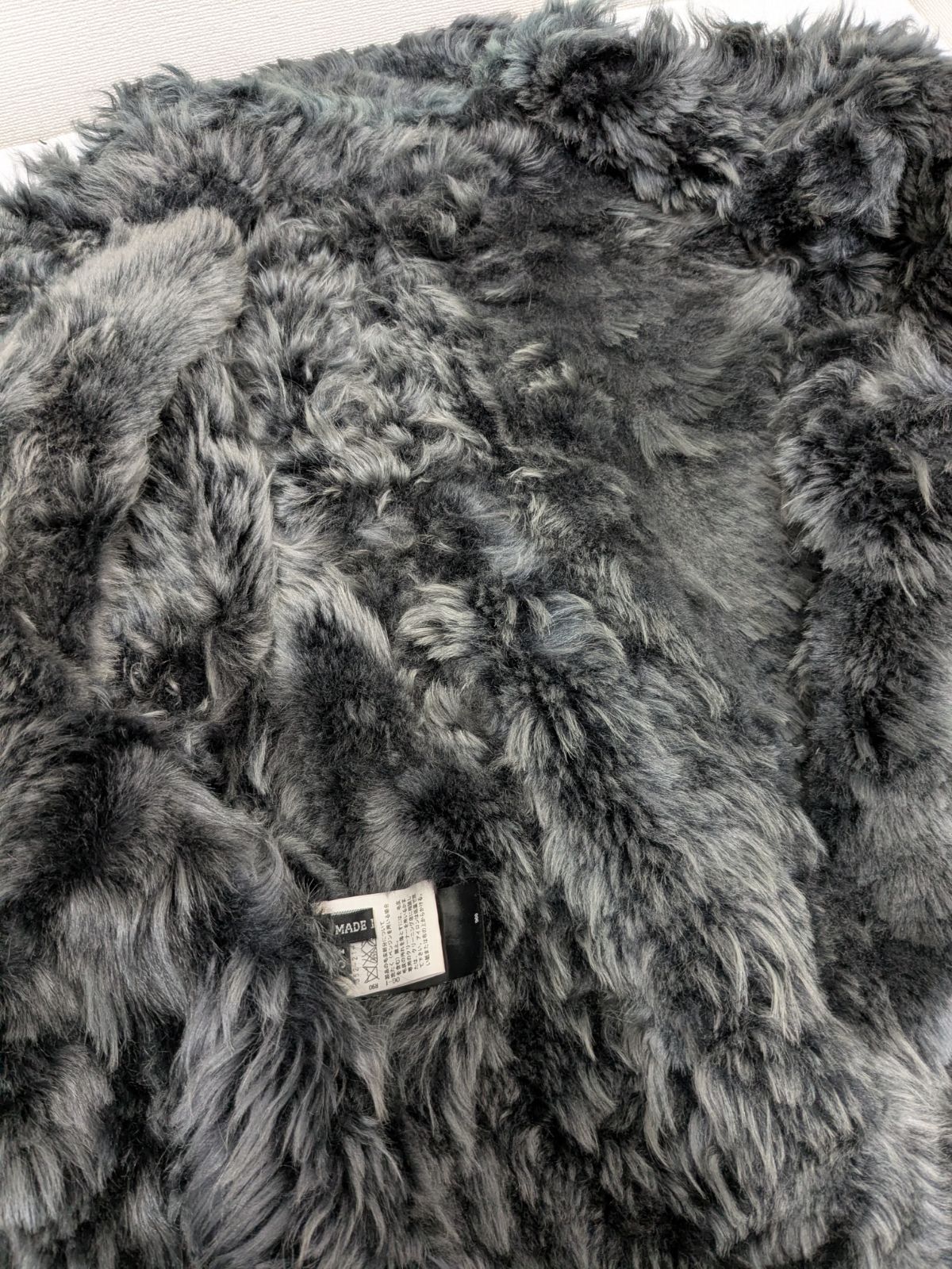 ANN DEMEULEMEESTER アンドゥムルメステール アシンメトリー ムートン