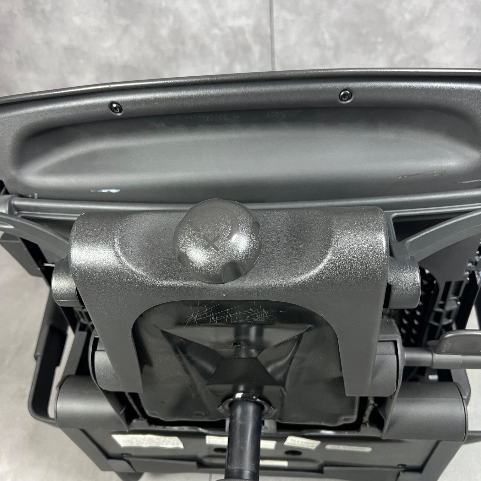 フォローで割引クーポン配布中 Herman