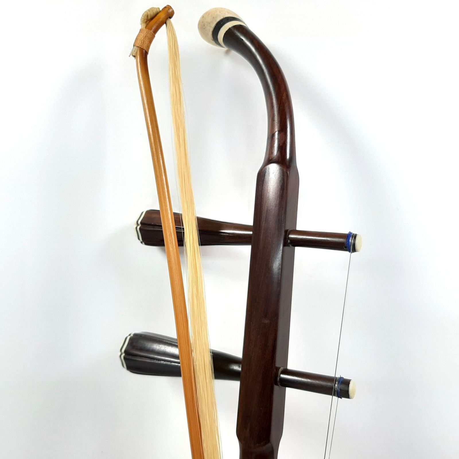 二胡 中国伝統楽器 弓・ソフトケース付き - メルカリ