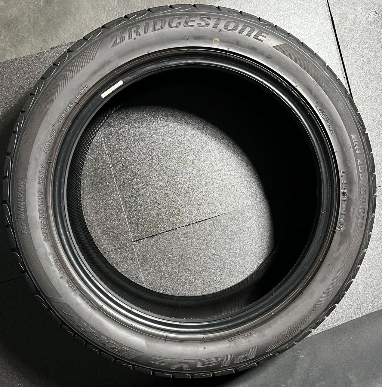 ブリジストンプレイズ235/50R18 楽天市場】235/50R18 101V ブリヂストン Playz PX-RV2 RMP RACING R50