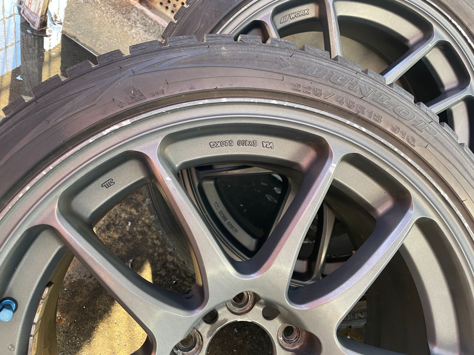 WORK EMOTION CR kai 8.5J +30 PCD100 18インチ＆DUNLOP WINTER MAXX 
