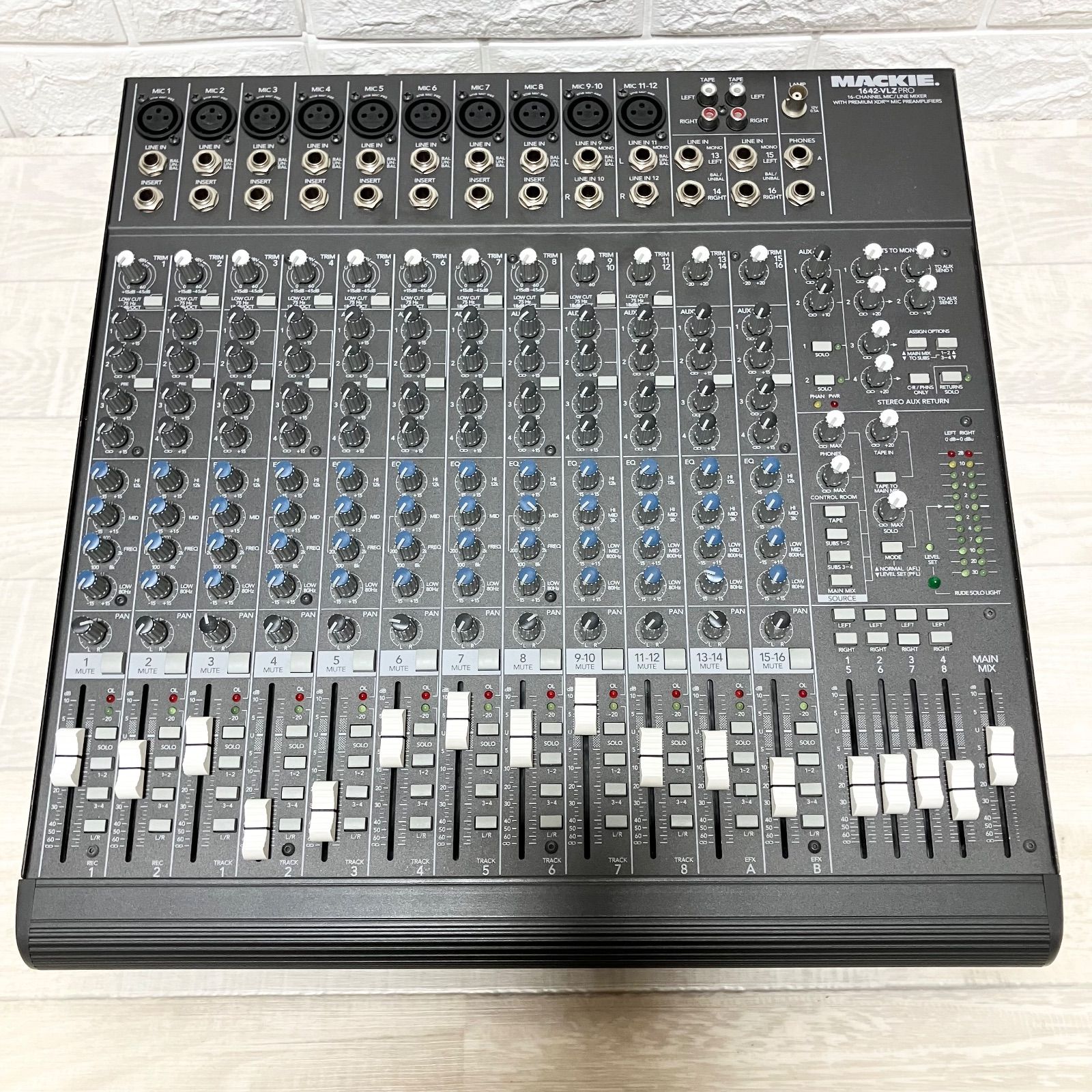 mackie 1642-vlz pro マッキー アナログミキサー 16チャンネル ONYX