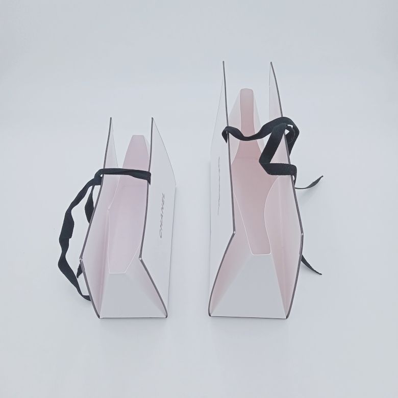 ブランドショッパー／紙袋】CHANEL シャネル ショッパー・空箱 複数 11