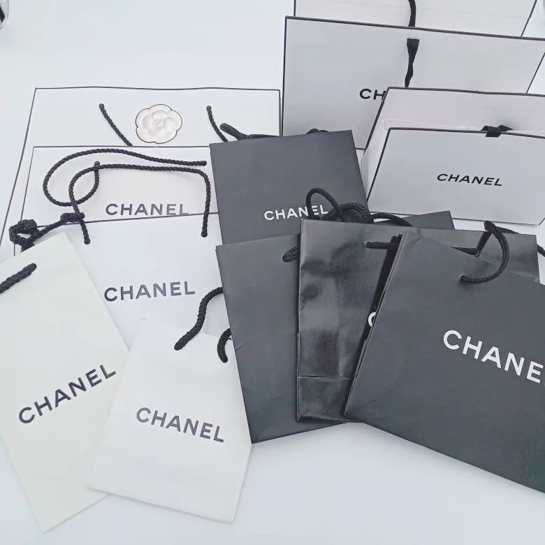 ブランドショッパー／紙袋】CHANEL シャネル ショッパー・空箱 複数 11