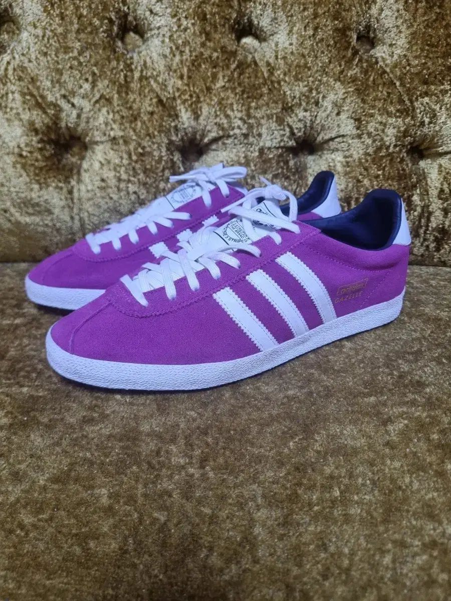 adidas ガゼル スニーカー