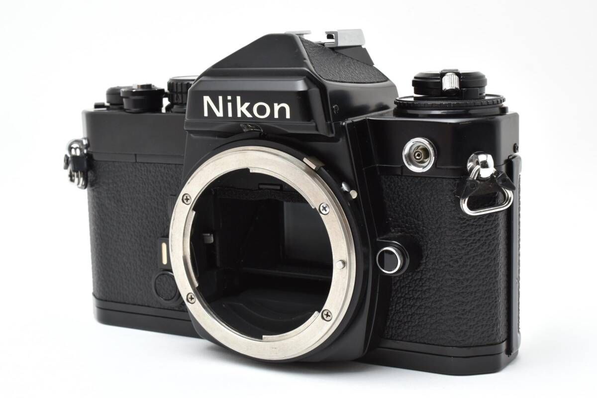 ★美品★ NIKON FE モルト交換済 ボディ フィルムカメラ ニコン ニコン NIKON FE ボディ フィルム 一眼レフカメラ 《モルト新品交換