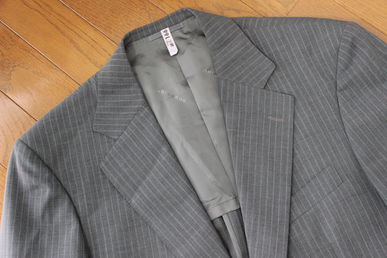 32【美品】バーバリーロンドン スーツ AB5 メンズ M グレー ストライプ 