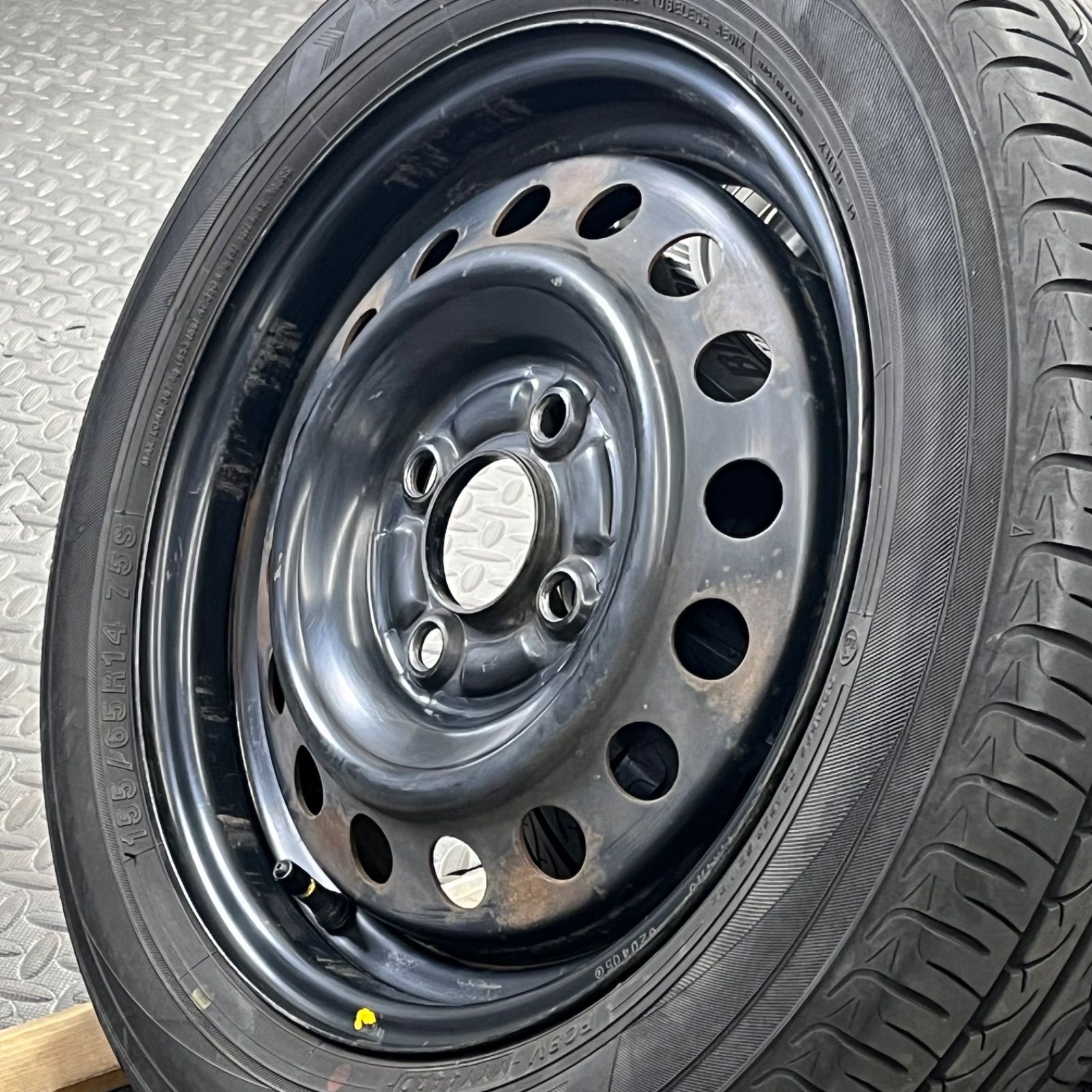 20/22/24年製 155/65R14 ヨコハマ ブルーアースAE01K スバル ステラ R2 