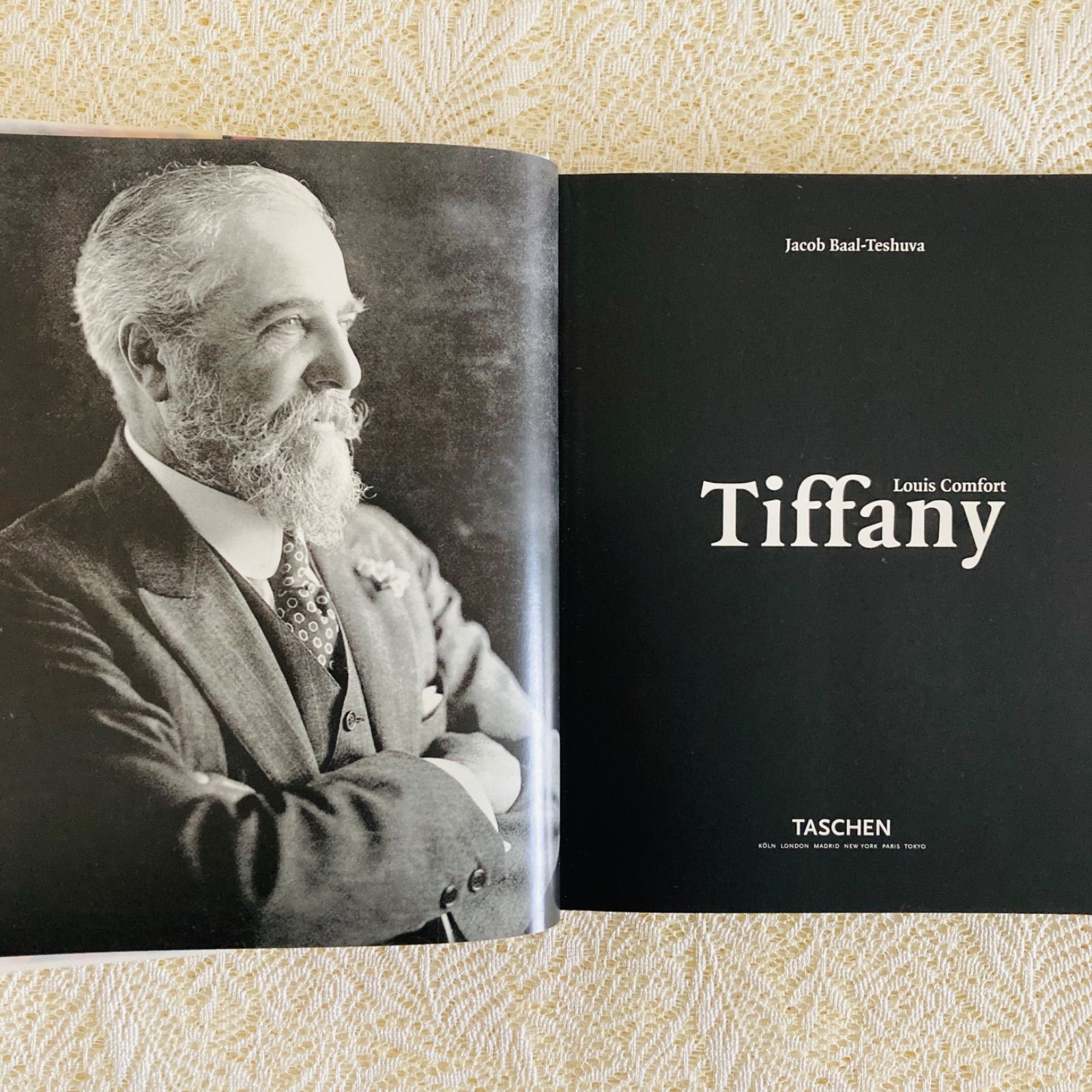 Louis Comfort Tiffany ティファニー作品集 ステンドグラスとランプ