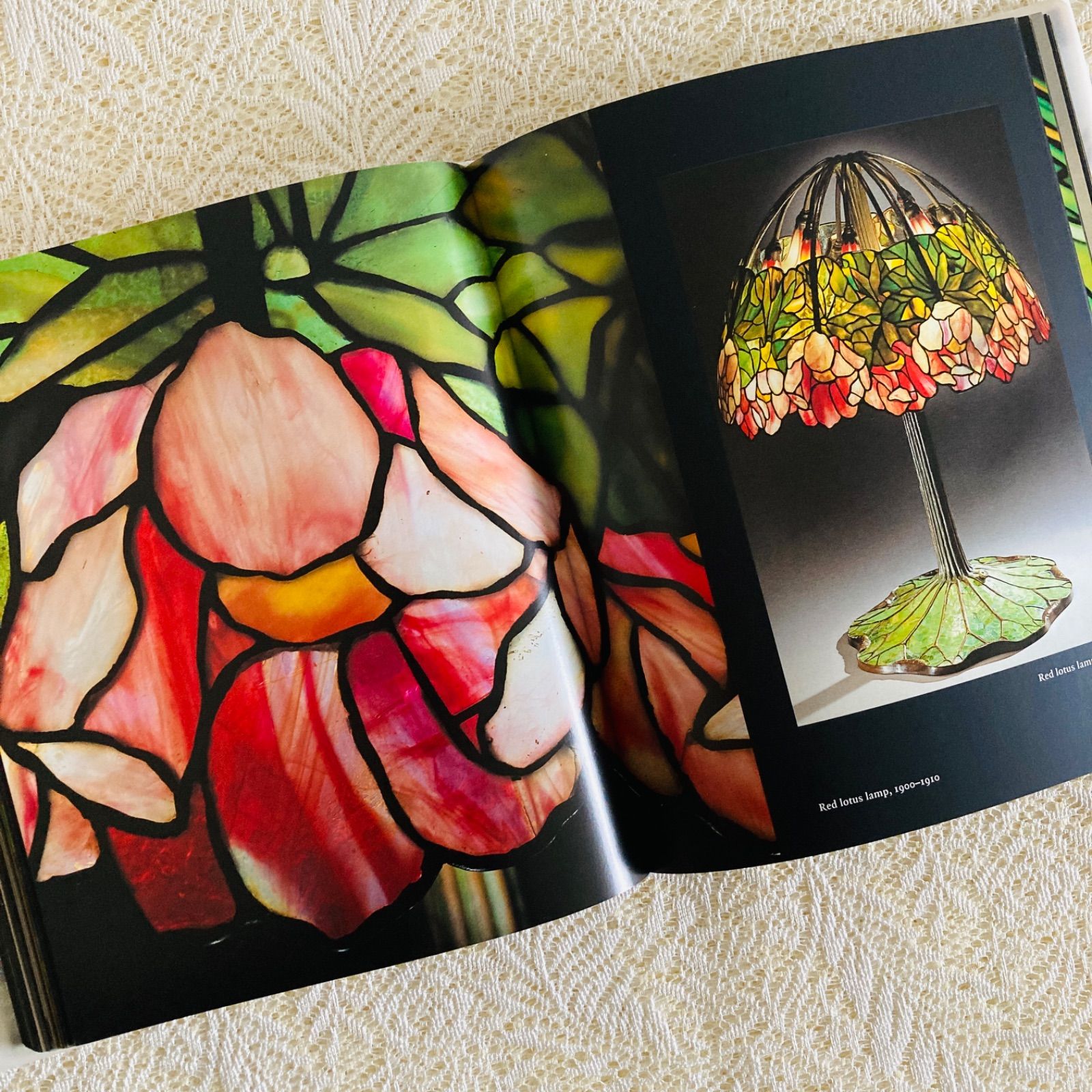 Louis Comfort Tiffany ティファニー作品集 ステンドグラスとランプ