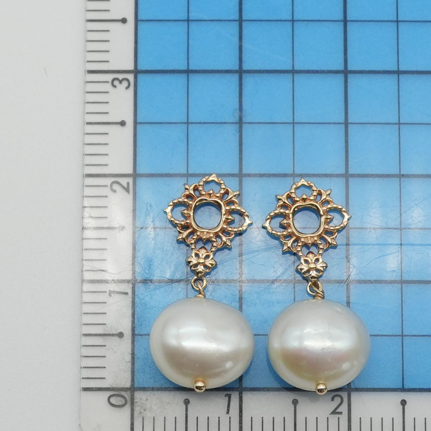 アガット K10 パール ミル打ち ピアスチャーム 透かし/24-5244 - メルカリ