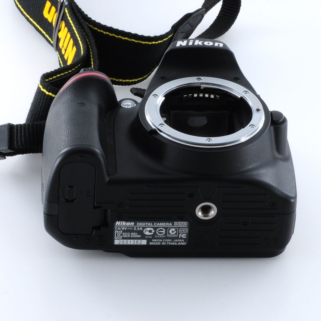 フラッシュだけ使えないんだなも【ニコン】Nikon D3200 デジタル一眼