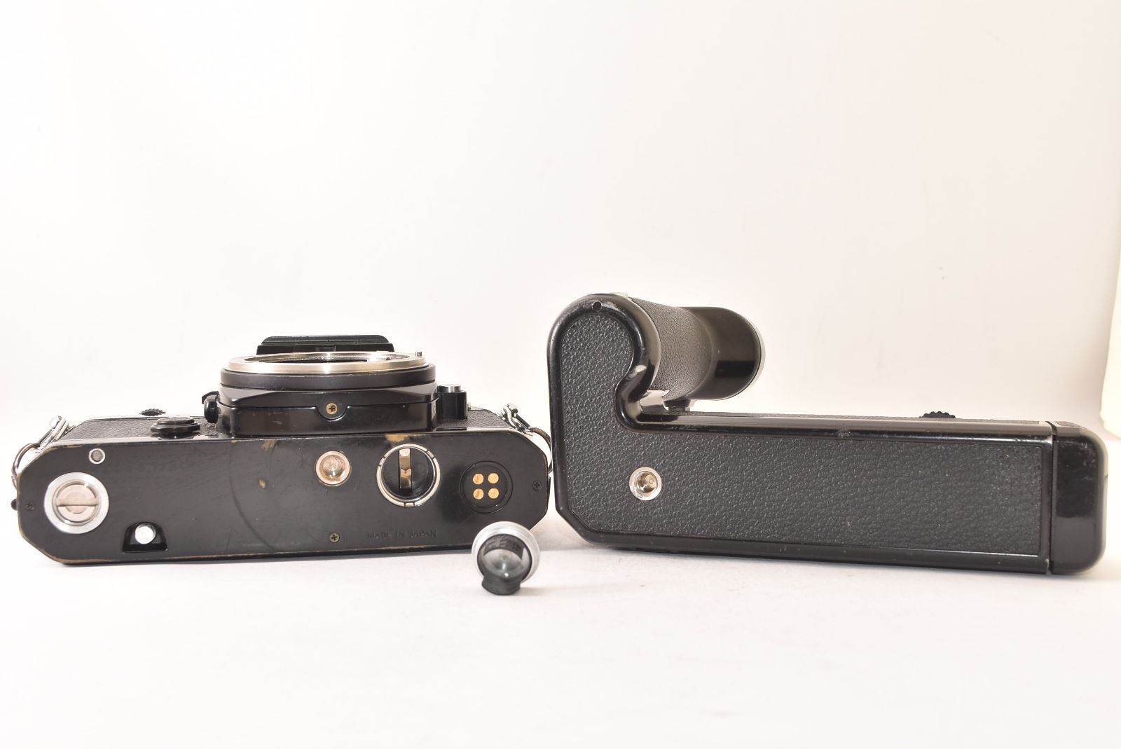 カメラ Nikon ニコン FM ボディ ブラック + MD-12 フィルム一眼レフ