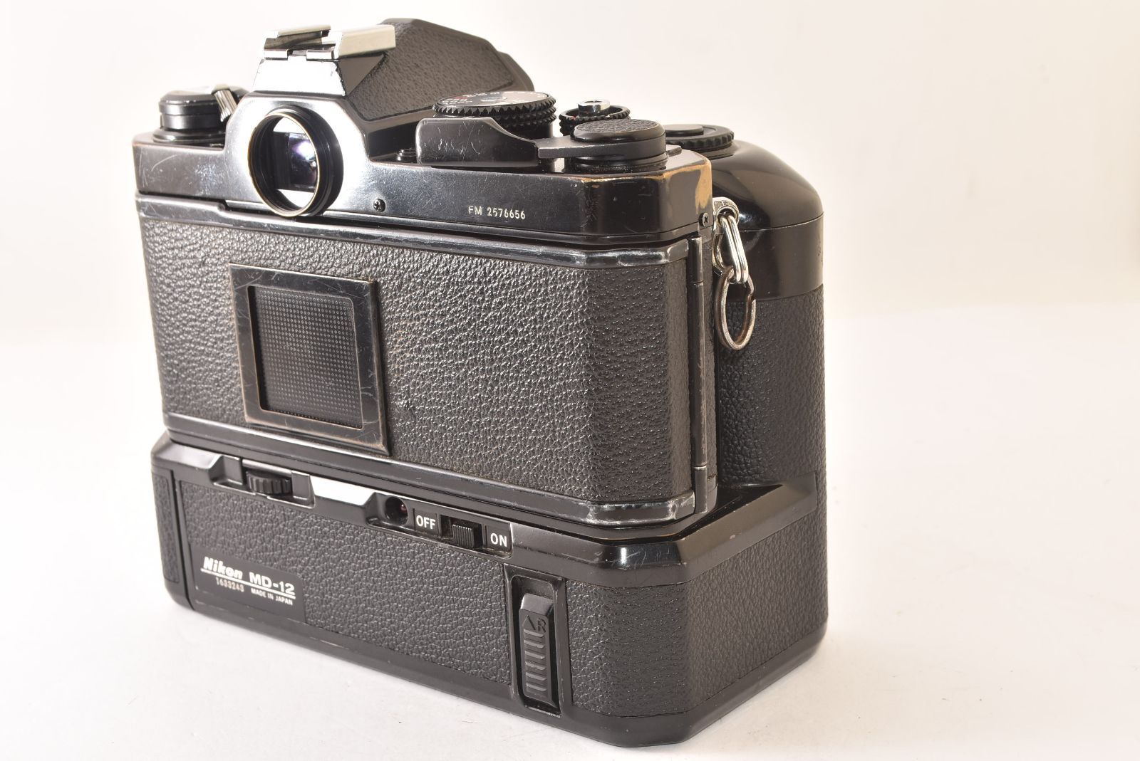 カメラ Nikon ニコン FM ボディ ブラック + MD-12 フィルム一眼レフ