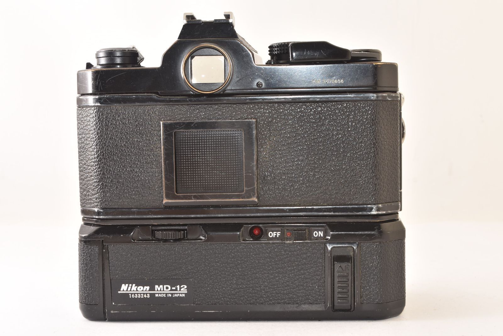 【完動品】Nikon FE フィルム 一眼レフ 動作確認済み Nikon FE 一眼レフフィルムカメラ MD-12つき チャンプカメラ トピック
