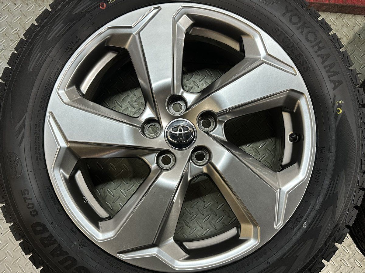 タイヤ新品 25年製【YK G075 225/60R18】スタッドレス【トヨタ RAV4 タイヤ新品 25年製【YK G075 225/60R18】スタッドレス【トヨタ RAV4