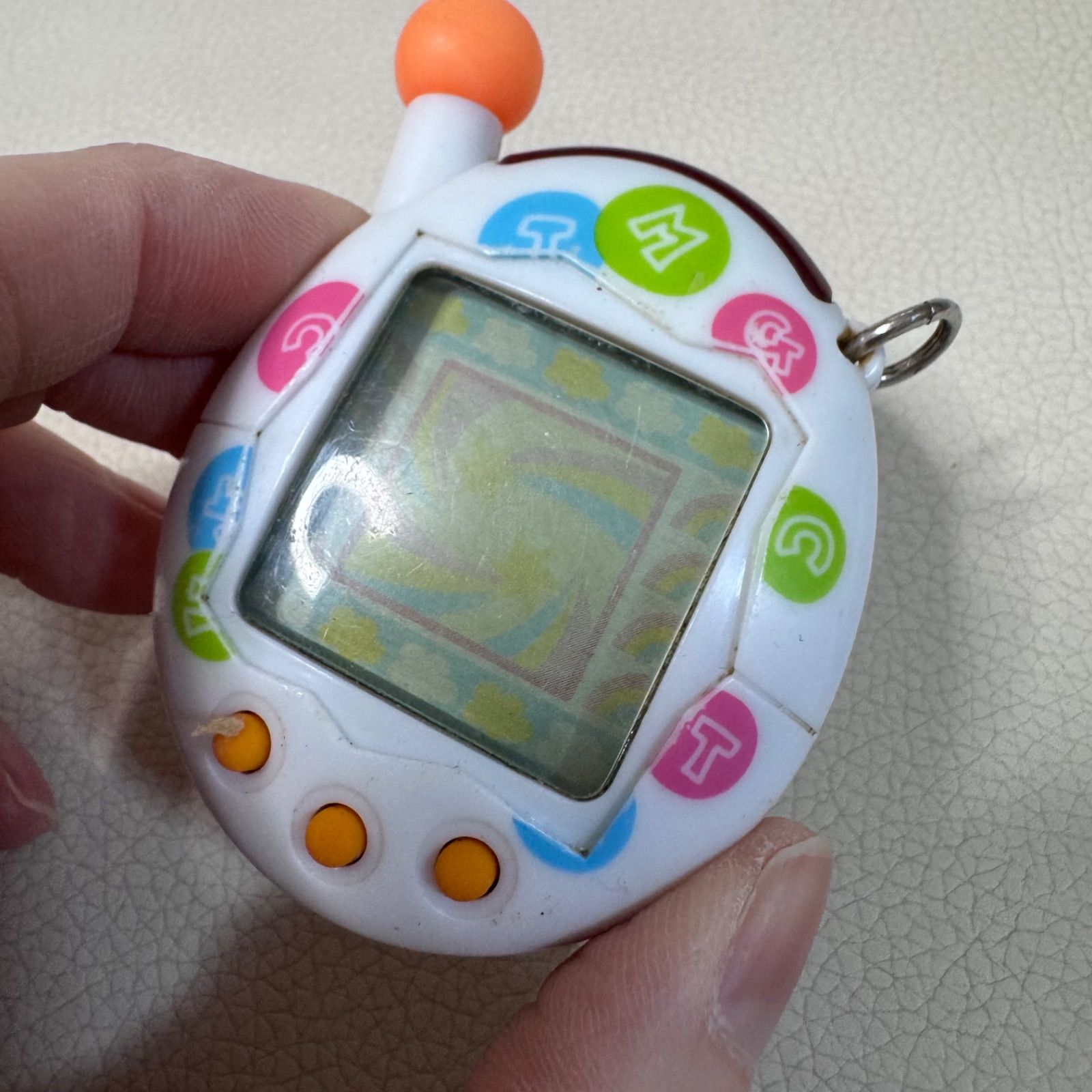 たまごっちプラス 超じんせーエンジョイ！ ビーズホワイト 動作確認済