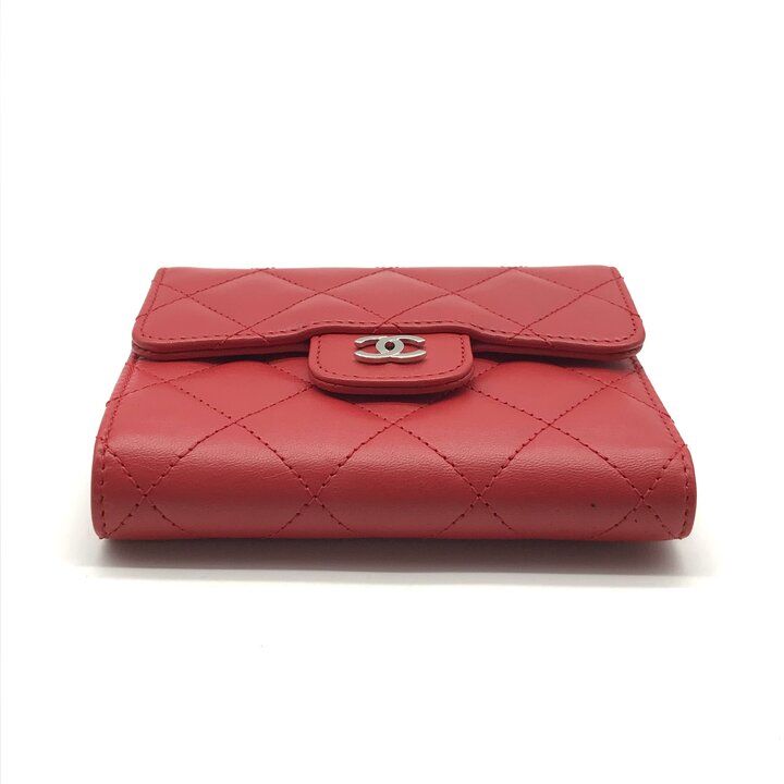 新品同様・未使用】CHANEL シャネル ココマーク 二つ折り財布 ブランド 