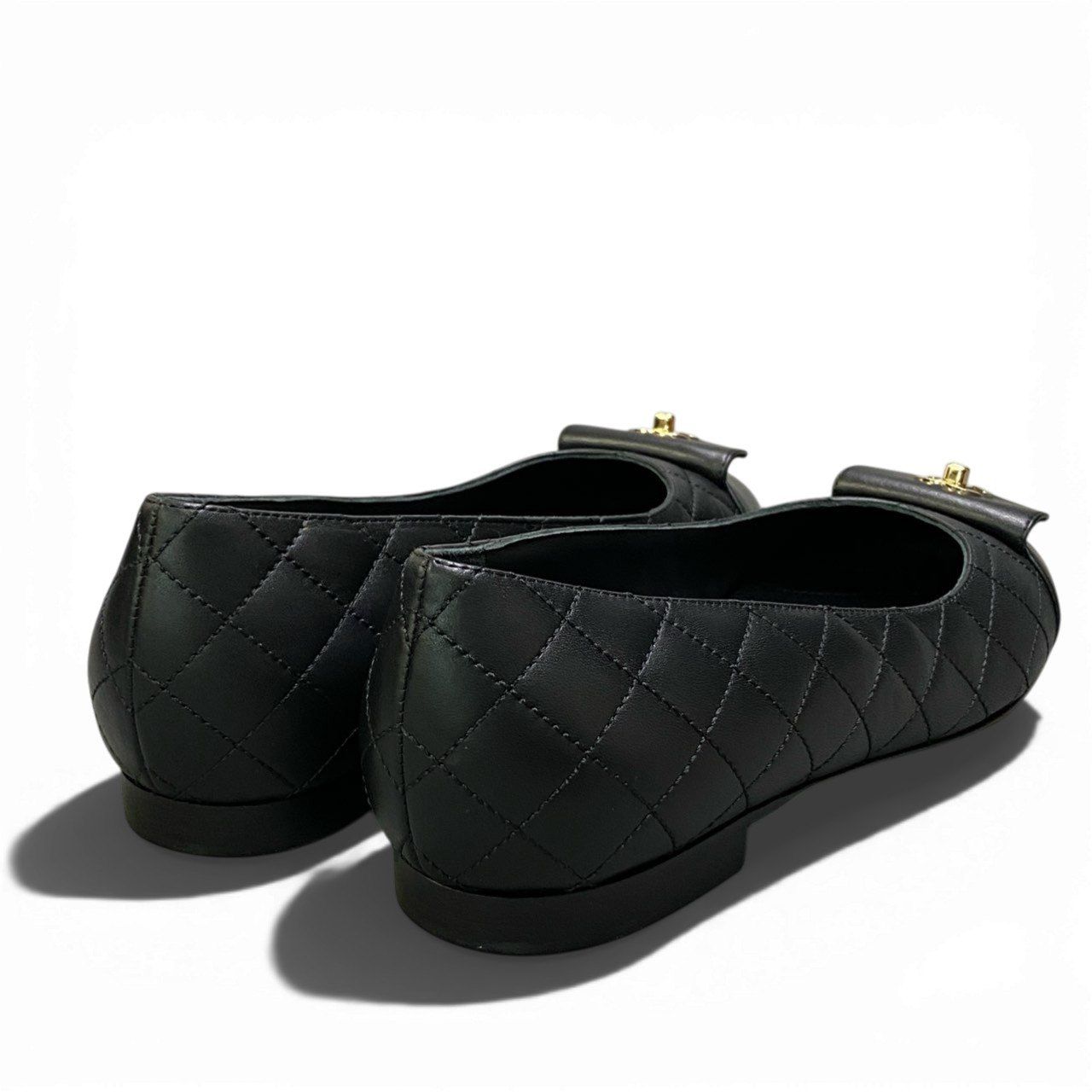 b13《極美品》 CHANEL シャネル 2024 COCOマーク パンプス マトラッセ