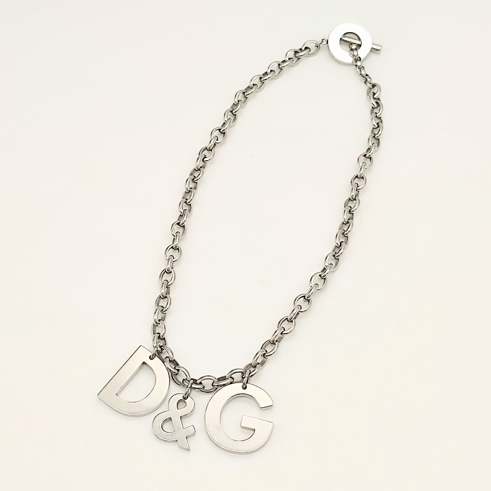 美品】DOLCE&GABBANA D&Gロゴ チャーム シルバーチェーンネックレス