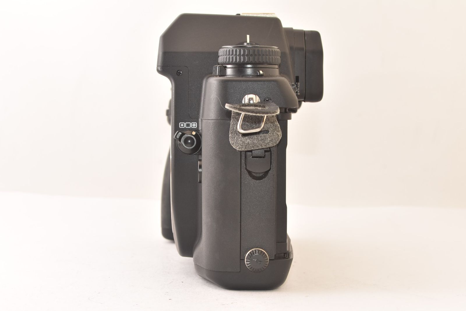 B0103）貴重 CONTAX コンタックス RX ボディ AFフィルム一眼レフ ☆ジャンク品☆ CONTAX コンタックス N1 ボディ AF フィルム一眼レフ