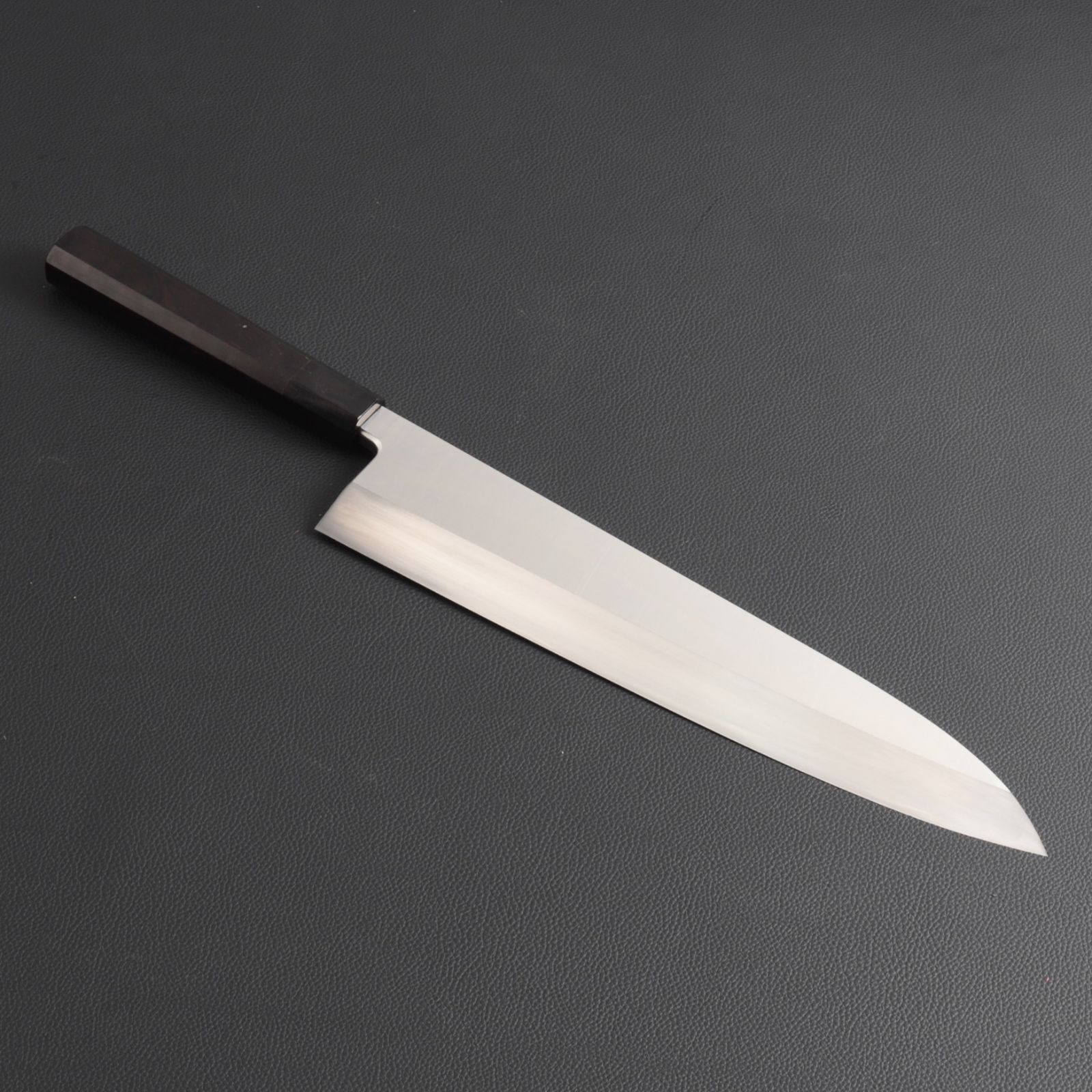 出刃包丁 尺（刃渡り300mm）普通表面仕上げ 本刃付け 八角柄（購入時