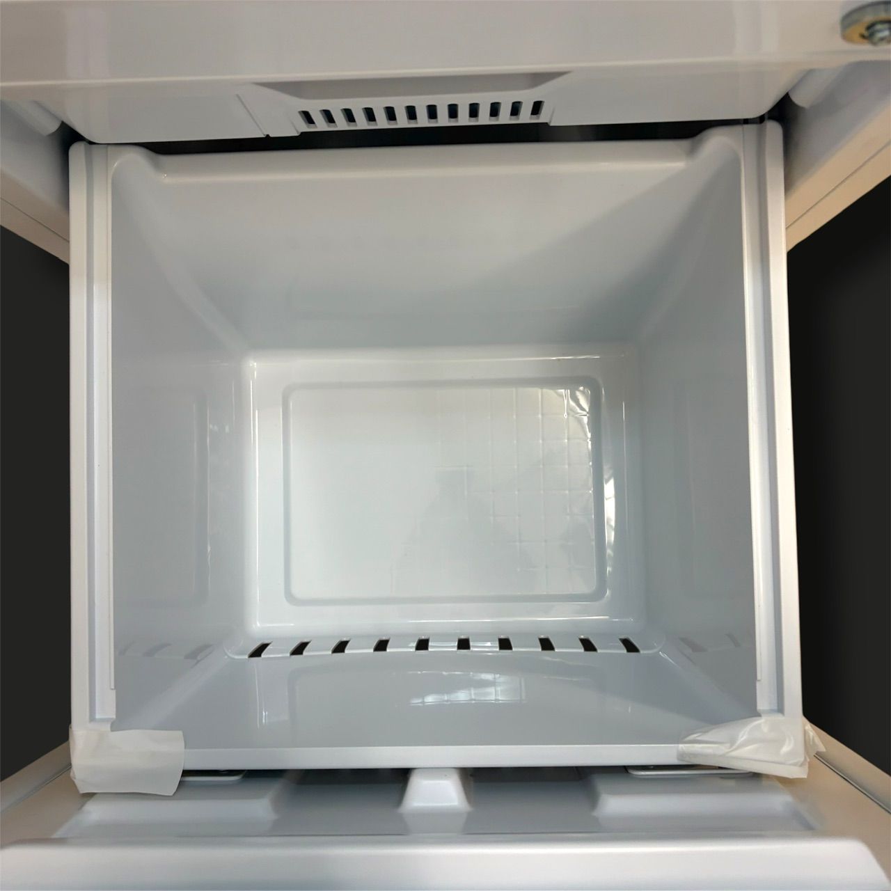 2025年製/動作確認済】Hisenseハイセンス冷凍冷蔵庫HR-D140KW 135L(冷 