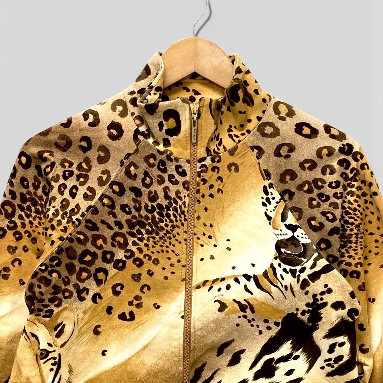 67b13 【美品】LEONARD レオナール ジップアップジャケット ブルゾン 