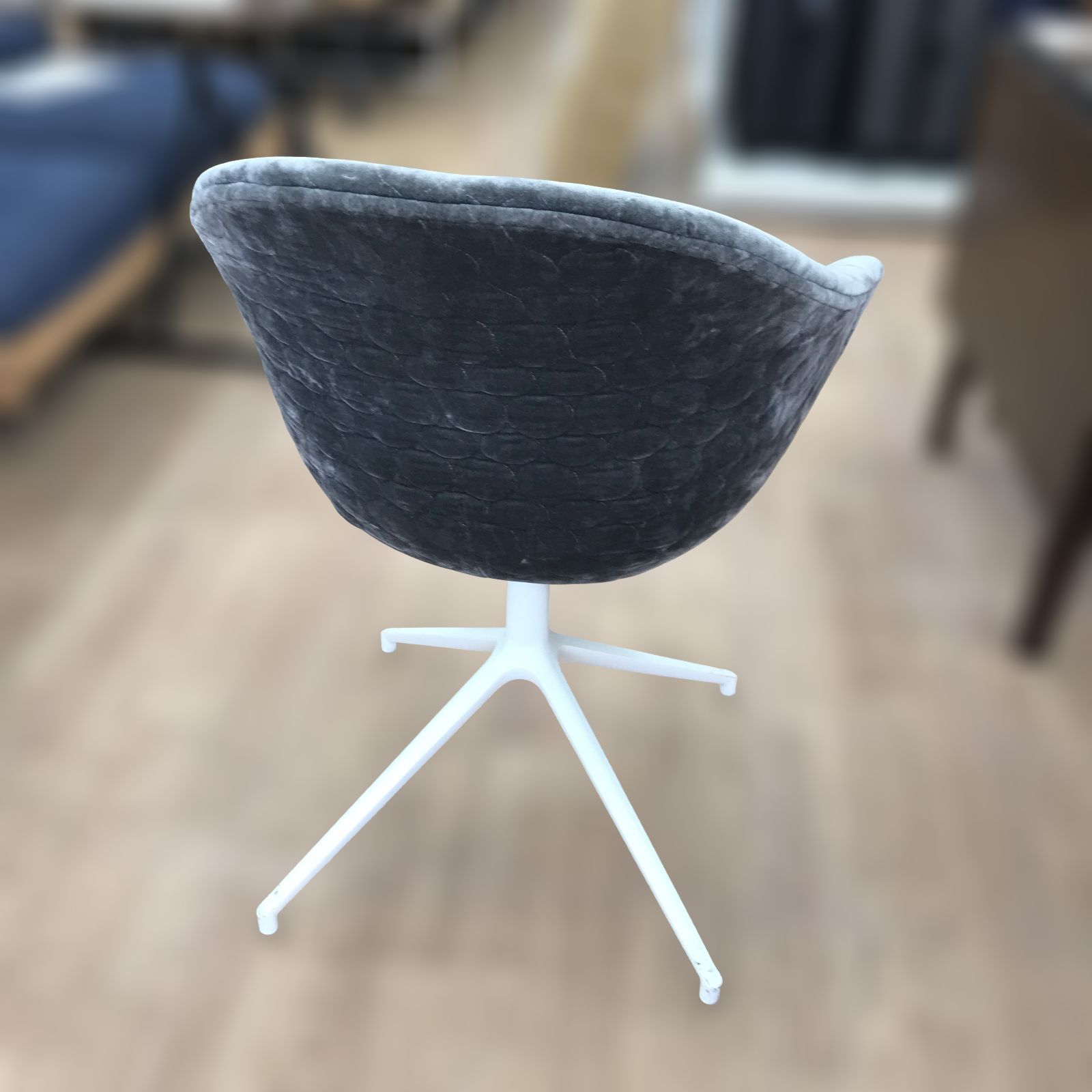 0202-010 ★リユースのサカイ春日部店★BoConcept ボーコンセプト　チェア　ブルー 0202-010 ☆リユースのサカイ春日部店☆BoConcept ボーコンセプト