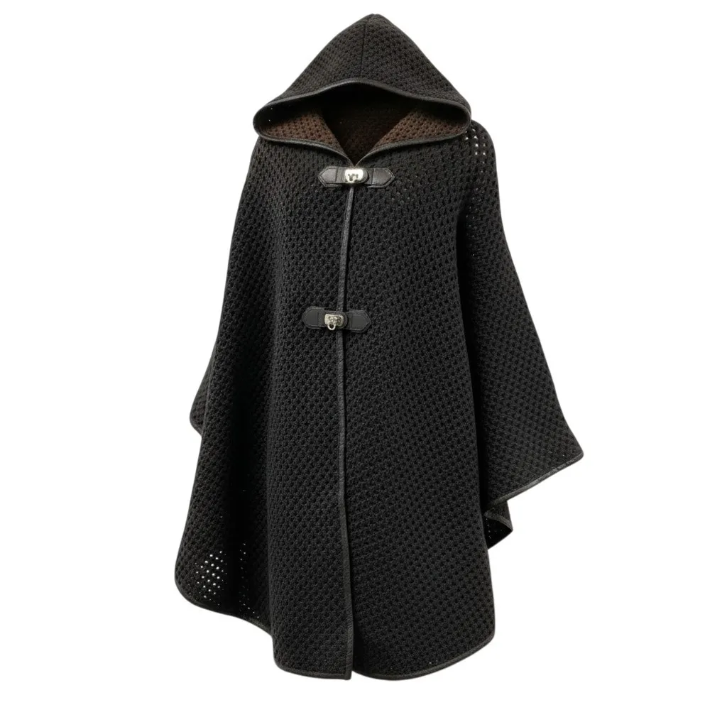 2026年最新】フェラガモ ポンチョの人気アイテム - メルカリ