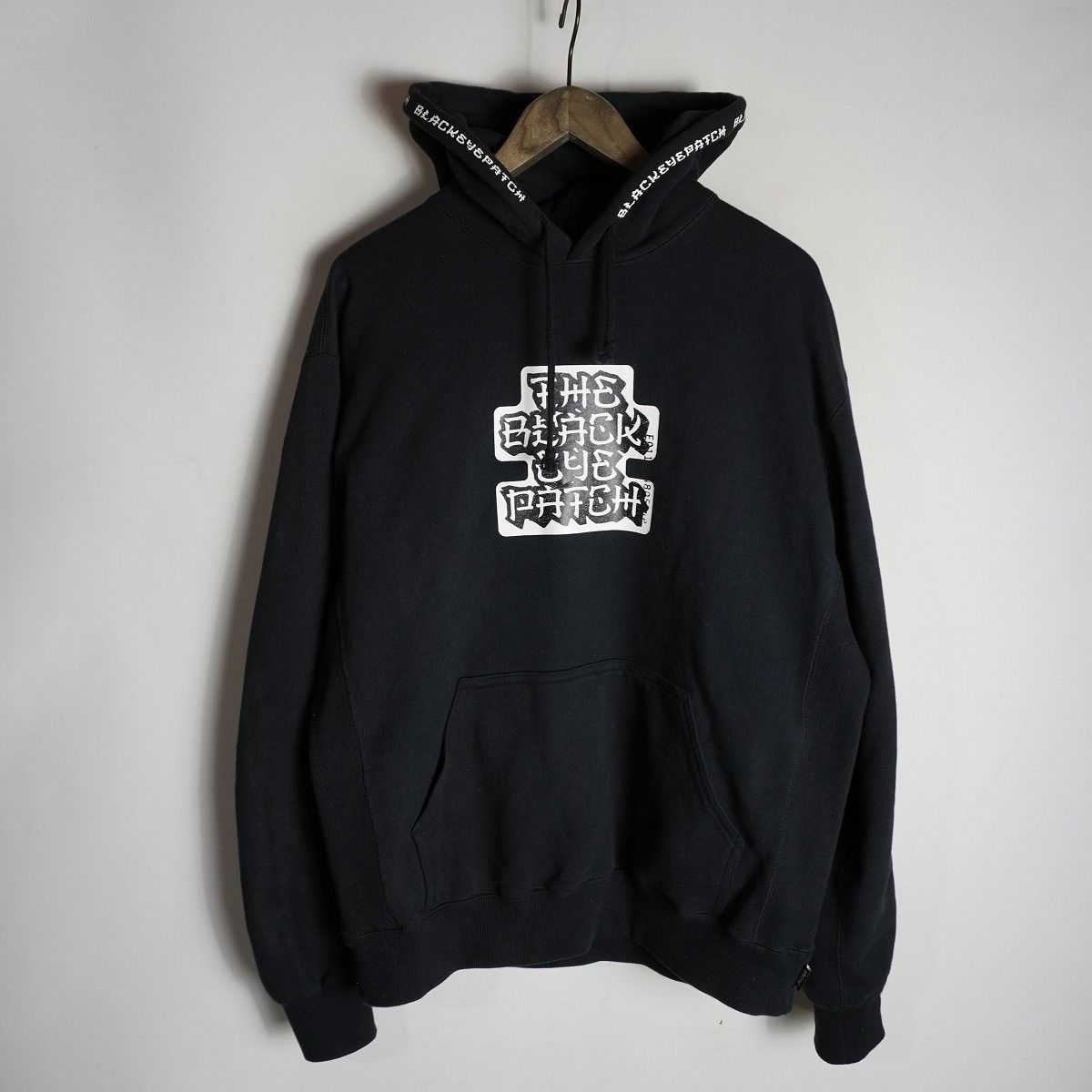 25SS BLACK EYE PATCH ブラック アイ パッチ KANJI LABEL HOODIE 漢字