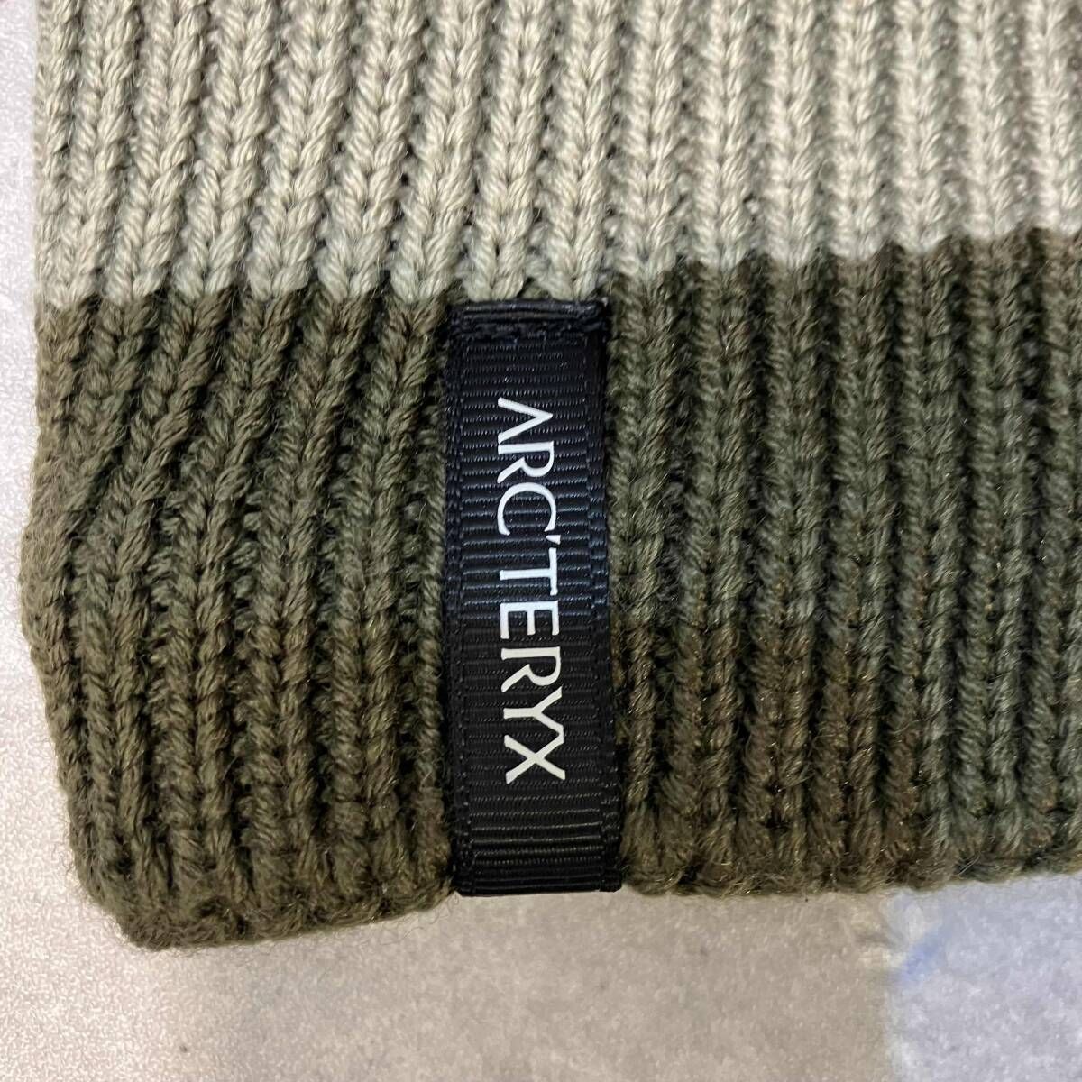 ARC'TERYX ニット帽 CASTLEGAR STRIPED TOQUE カーキ アークテリクス