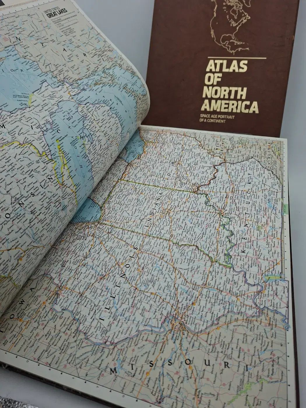 ナショナルジオグラフィック 北米 **BOOK** ショップからお知らせ