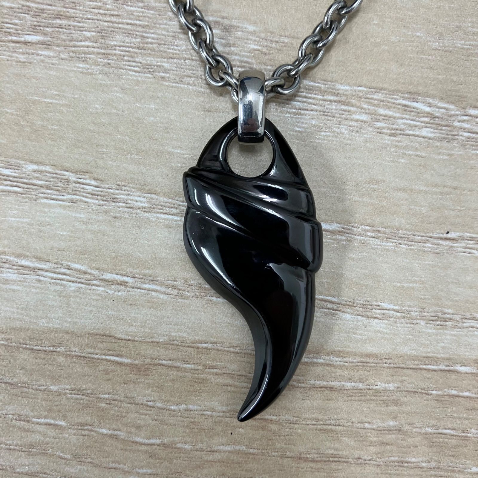 POLICE ポリス MEGALODON メガロドン ネックレス 黒 ブラック シルバー 