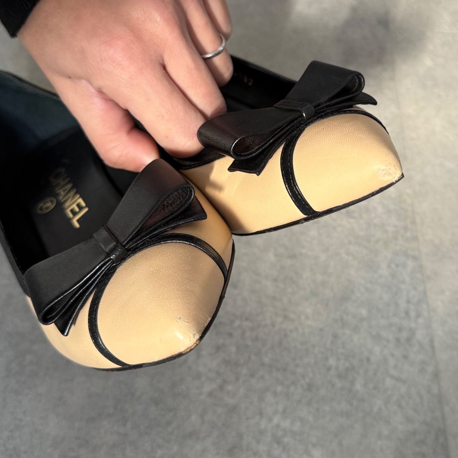 CHANEL シャネル ココマーク リボン レザー パンプス バイカラー 